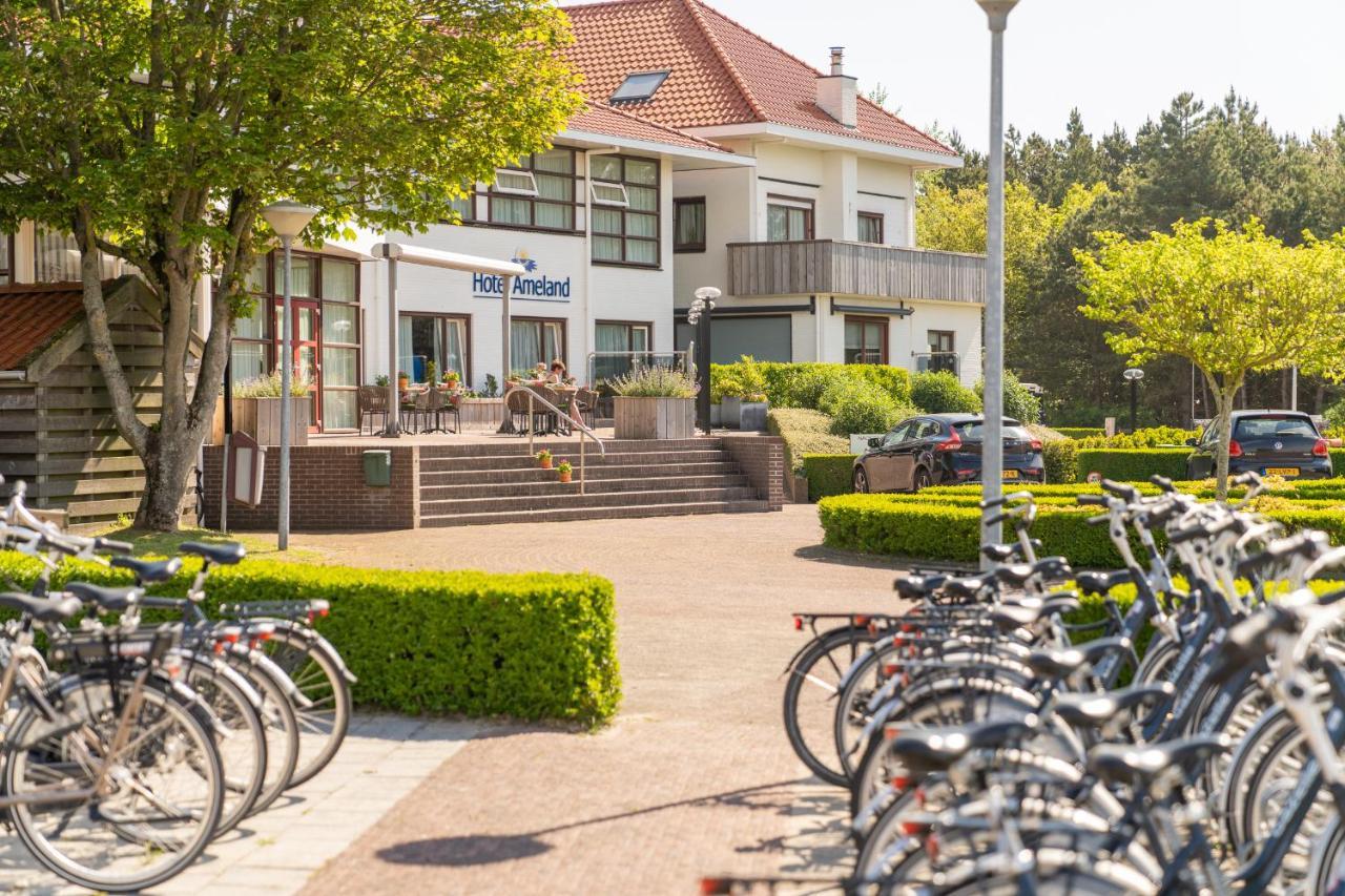 Hotel Ameland Nes  Exteriör bild