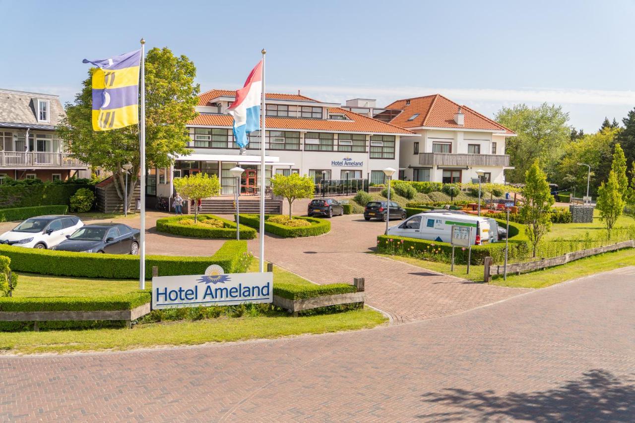 Hotel Ameland Nes  Exteriör bild