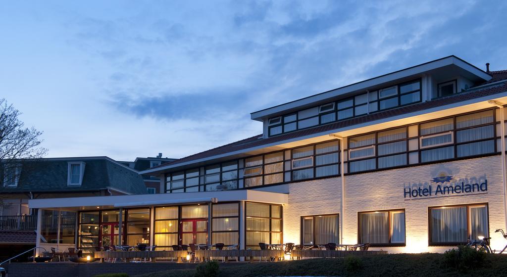 Hotel Ameland Nes  Exteriör bild