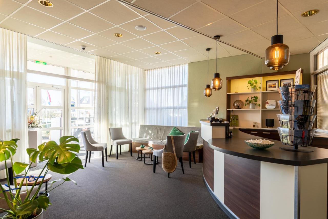 Hotel Ameland Nes  Exteriör bild